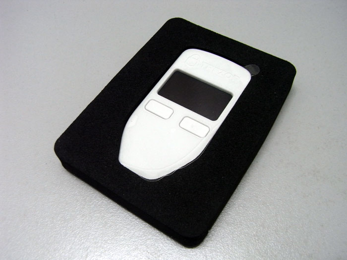 trezor-4.jpg
